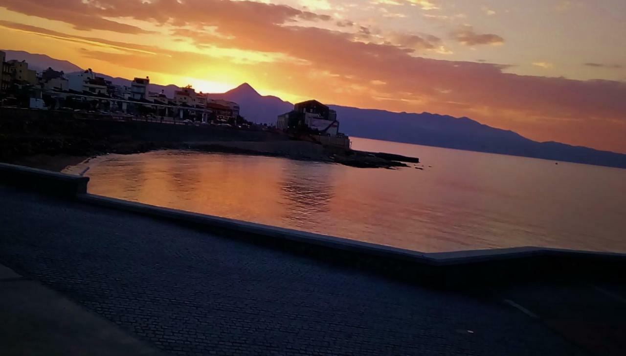 The Central Heraklion  ภายนอก รูปภาพ
